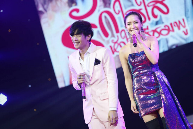 "แอน จักรพงษ์" นำทีมซูเปอร์สตาร์ Showcase Showgirls แดนซ์สะบัดคอนเทนต์ 500 ล้าน