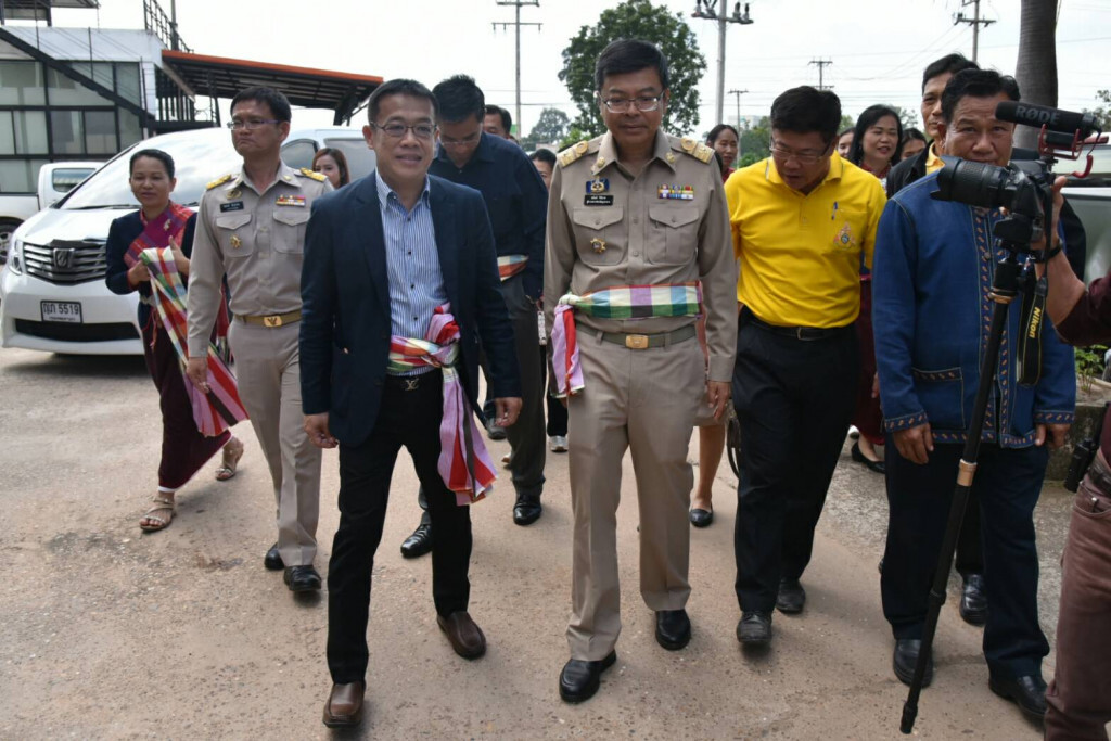 พาณิชย์ลงพื้นที่อีสานเกษตรกรผู้เลี้ยงโคเนื้อส่งออกโดยเอฟทีเอ