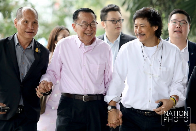 แกนนำ "นปช." เข้าฟังคำพิพากษาศาลฎีกาคดีบุกบ้านสี่เสาฯ