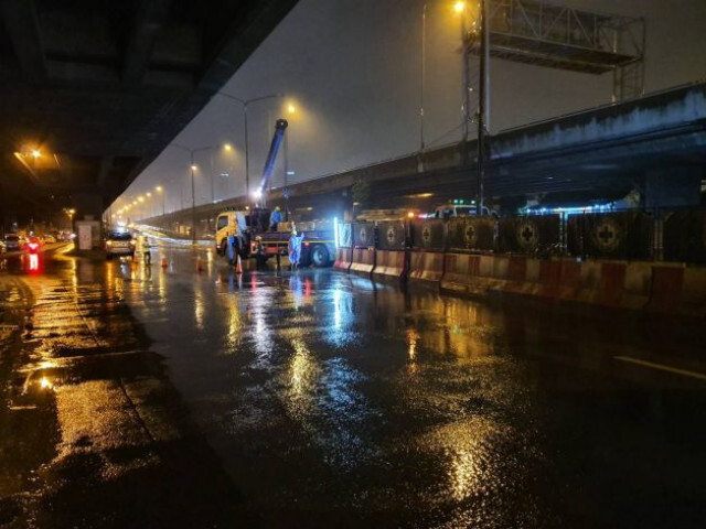 ปิดสะพานข้ามเชื้อเพลิงวันแรก จราจร สุดอ่วม!!