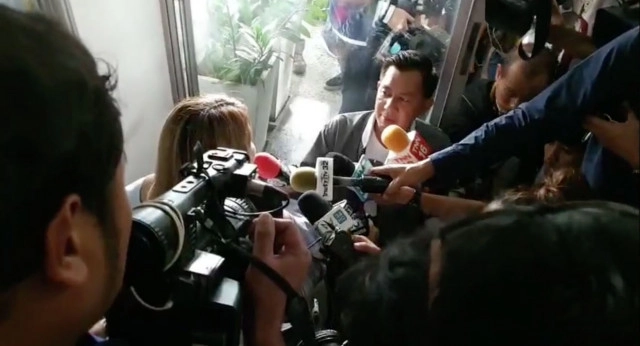 เผยบทสัมภาษณ์ "แฟนเจ้าของบ้าน" ในวันงาน