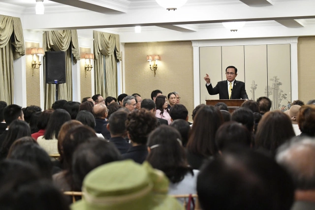 กำลังใจพรึ่บ! "นายกฯ" พบปะชุมชนไทยในสหรัฐฯ ต้อนรับอบอุ่น