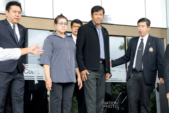 ฟ้องคิงเพาเวอร์ 300 ล้าน "พ่อ-แม่" อดีตนางงาม ฮ.ตกพร้อม "เจ้าสัววิชัย"