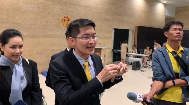 "มงคลกิตติ์" โต้ อย่าอิจฉาผม คนมีบารมีถึงจะได้ครอบครอง