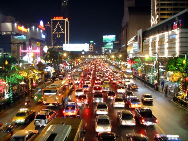 ทำอย่างไร..ถึงจะลดปัญหา 'รถติด' ใน 'กทม.'