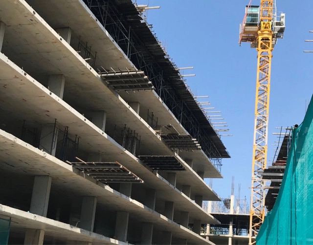 ระทึก! นั่งร้านคอนโดหรูพัทยาถล่ม แรงงานต่างด้าวร่วงดับ 1 สาหัส 3