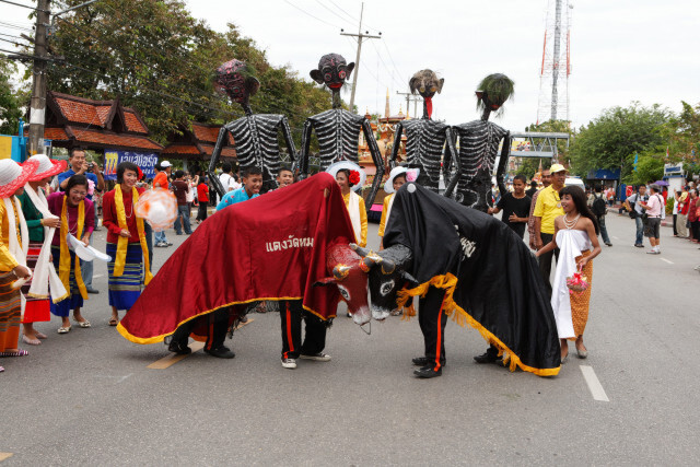 นครศรีธรรมราช จัดงานประเพณีบุญสารทเดือนสิบและงานกาชาด อย่างยิ่งใหญ่ ! ในวันที่ 22 ก.ย. – 1 ต.ค. 2562