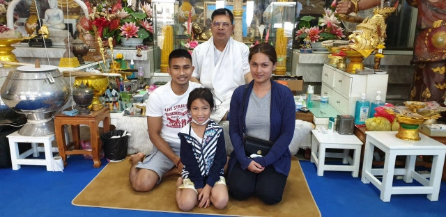 "เจ้าสด" สักยันต์"อาจารย์หนู" - หวังแรงใจเพื่อเหรียญโอลิมปิก