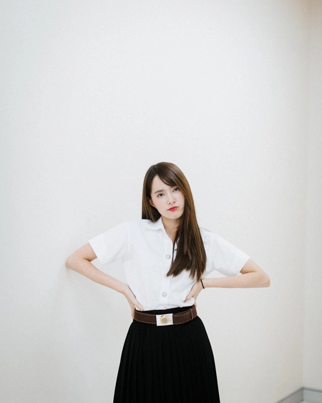 ชื่นมื่น!! "เฌอปราง BNK48" สวมชุดครุย ซ้อมรับปริญญาวันแรก