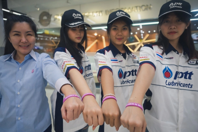R2M Power Girlsส่ง"ปุ๊ก-ฟ้า"ลุย FIM ASIA CUP OF ROAD RACING