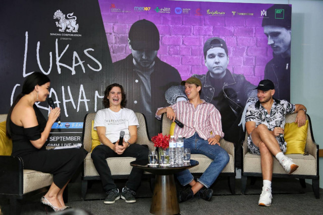 แอบดูรอยยิ้มหวานๆของ หนุ่มๆ "Lukas Graham"