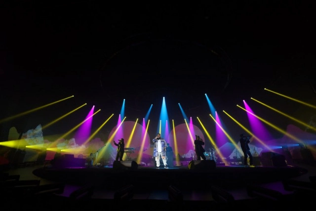 ภาพบรรยากาศสุดประทับใจของคอนเสิร์ต "Dutch Mill 4 in 1 presents The TOYS Loy on Mars"