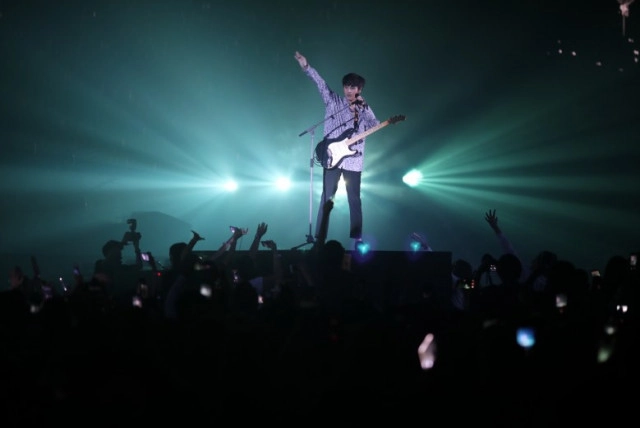 ภาพบรรยากาศสุดประทับใจของคอนเสิร์ต "Dutch Mill 4 in 1 presents The TOYS Loy on Mars"