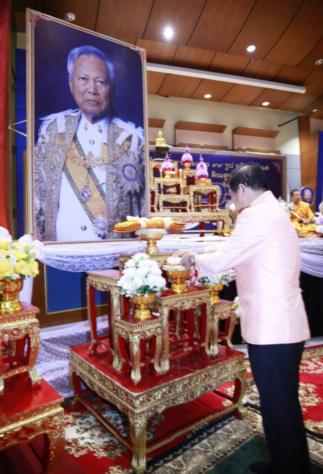 มท.2 ประธานในพิธีบำเพ็ญกุศลสตมวาร ครบ 100 วัน ถึงแก่อสัญกรรม พลเอกเปรม ติณสูลานนท์