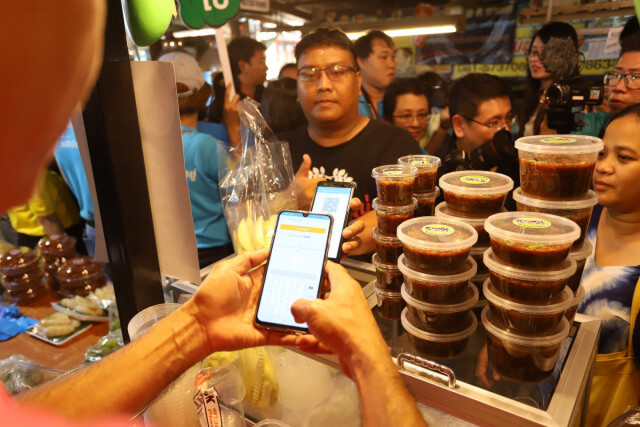 "อุตตม" โพสต์แจง เคลียร์ทุกปัญหา "ชิมช้อปใช้"