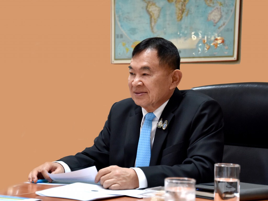 วีรศักดิ์ลงพื้นที่ปั้นสมาร์ทโชวห่วย วีรศักดิ์ลงพื้นที่ปั้นสมาร์ทโชวห่วย