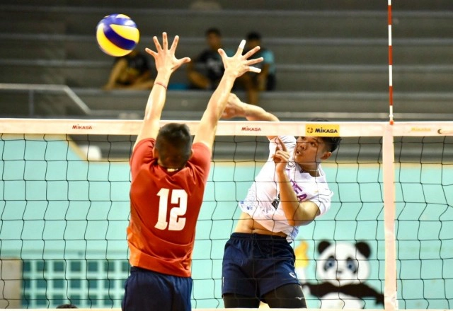 นักตบลูกยาง "อินทรีแดง" คว้าชัยเกมแรกวอลเลย์บอลเยาวชน PEA