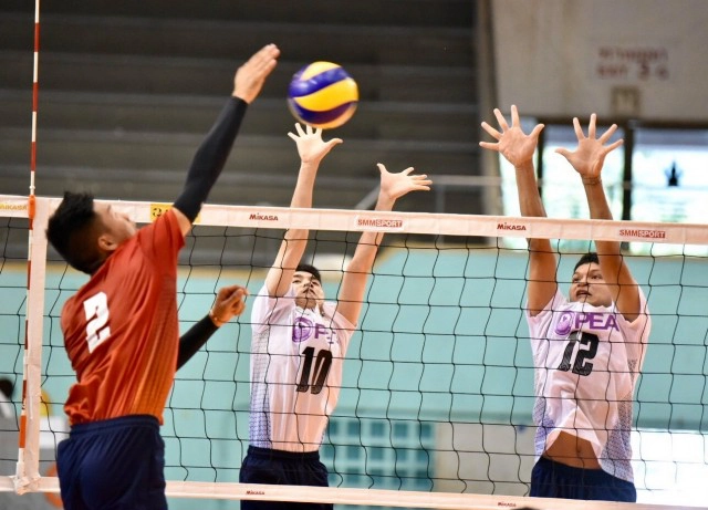 นักตบลูกยาง "อินทรีแดง" คว้าชัยเกมแรกวอลเลย์บอลเยาวชน PEA