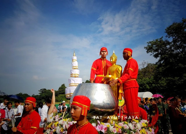 งานประเพณีตักบาตรเทโวโรหณะ "มหัศจรรย์ข้าวต้มลูกโยนแห่งสระบุรี" 14 ต.ค. 62 จ.สระบุรี