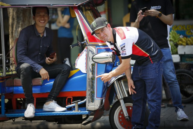 3นักบิด "โมโตจีพี" ถ่ายโฆษณาโปรโมทท่องเที่ยวไทย