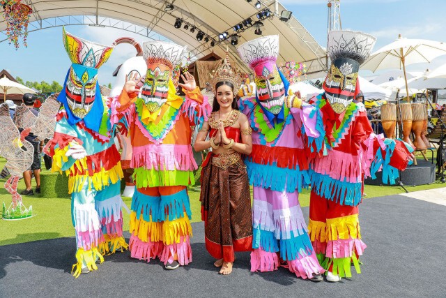 แฟนความเร็วมุ่งสนามช้างอินเตอร์ฯร่วมกิจกรรม "โมโตจีพี 2019"