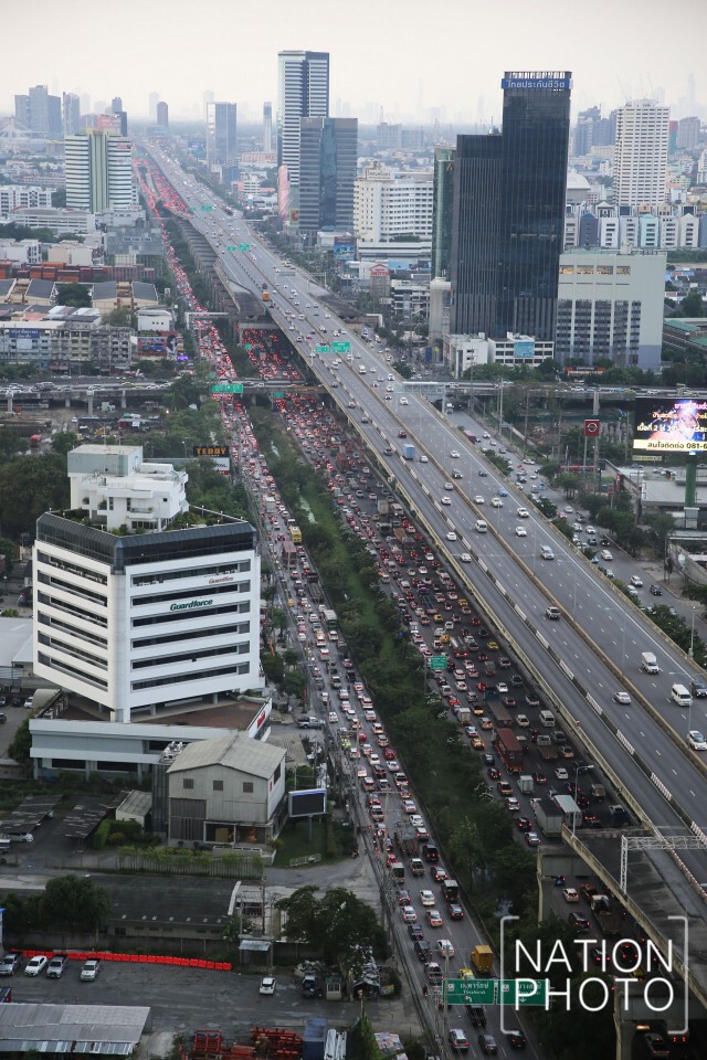 บางนา...หนาแน่น!