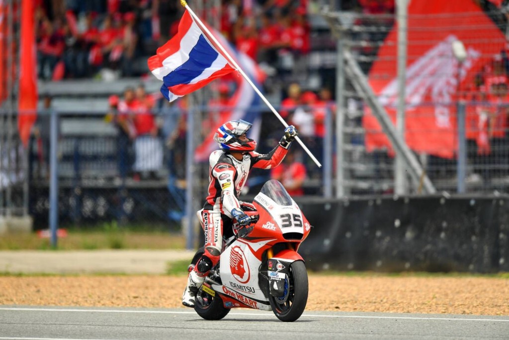 "คิงคองก้อง"สมเกียรติ" ซิวอันดับ 9โมโตทู บุรีรัมย์ - รั้ง 20