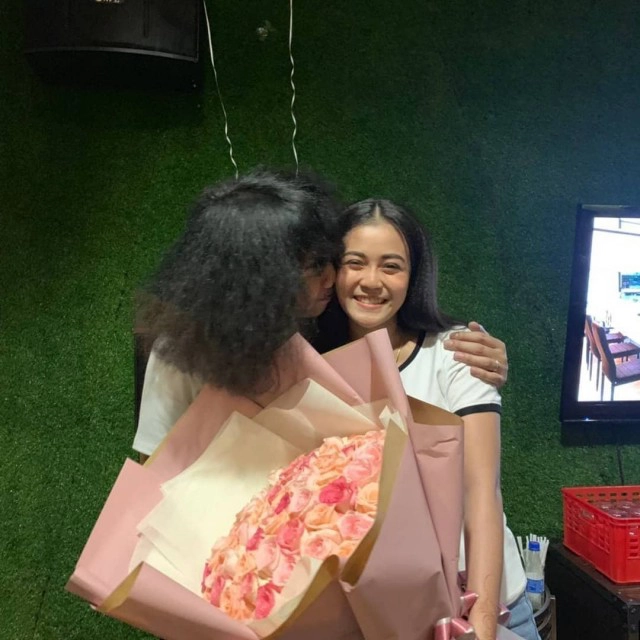 "นักร้องนำวง L.ก.ฮ." เปิดตัวคบ "ลำไย ไหทองคำ" เป็นแฟนมา 4 ปี