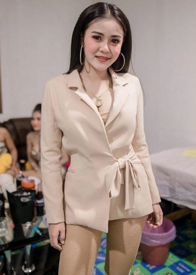 "นักร้องนำวง L.ก.ฮ." เปิดตัวคบ "ลำไย ไหทองคำ" เป็นแฟนมา 4 ปี