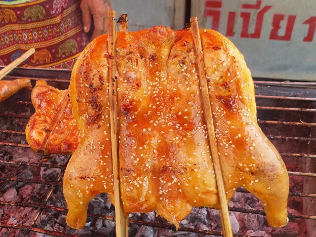 โซเชียลเปิดปม "ไก่ย่างวิเชียรบุรี" ราคาสูง..แถมต้องลุ้นคุณภาพอีก