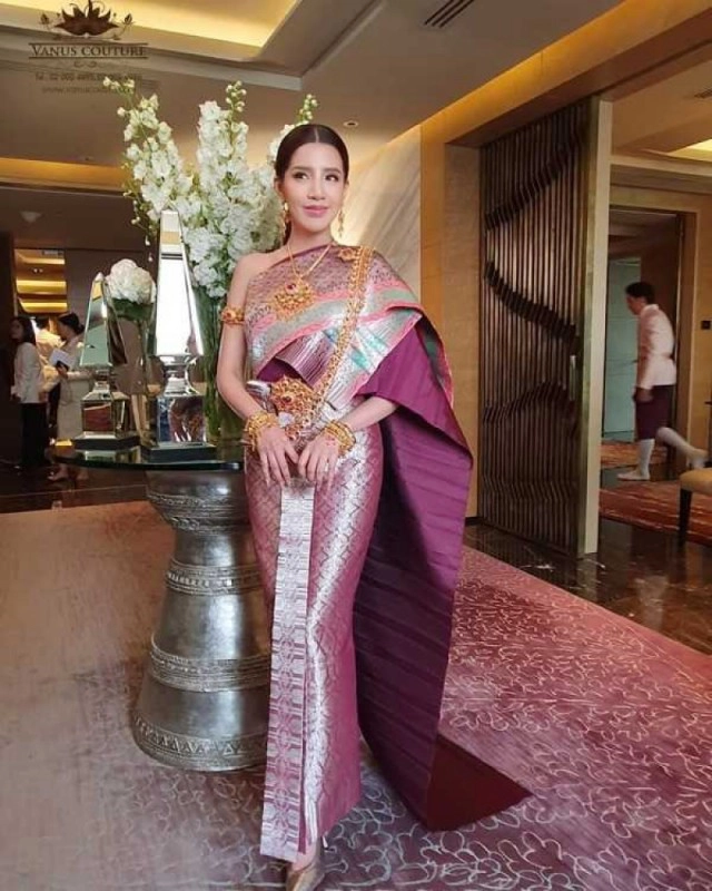 ส่อง! 7 ชุด7สไตล์เจ้าสาว "ใบเตย อาร์สยาม"