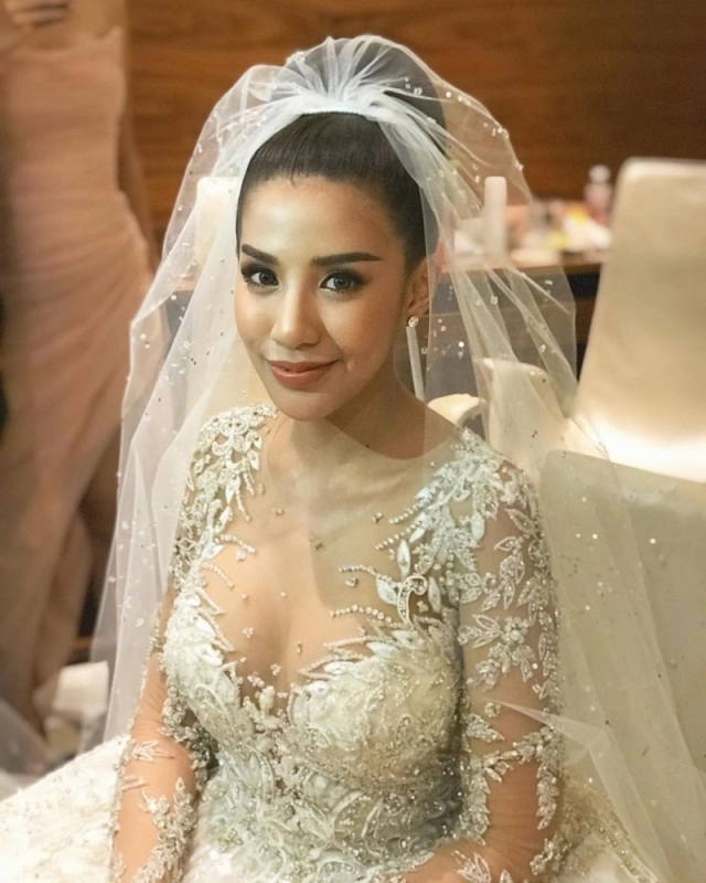 ส่อง! 7 ชุด7สไตล์เจ้าสาว "ใบเตย อาร์สยาม"