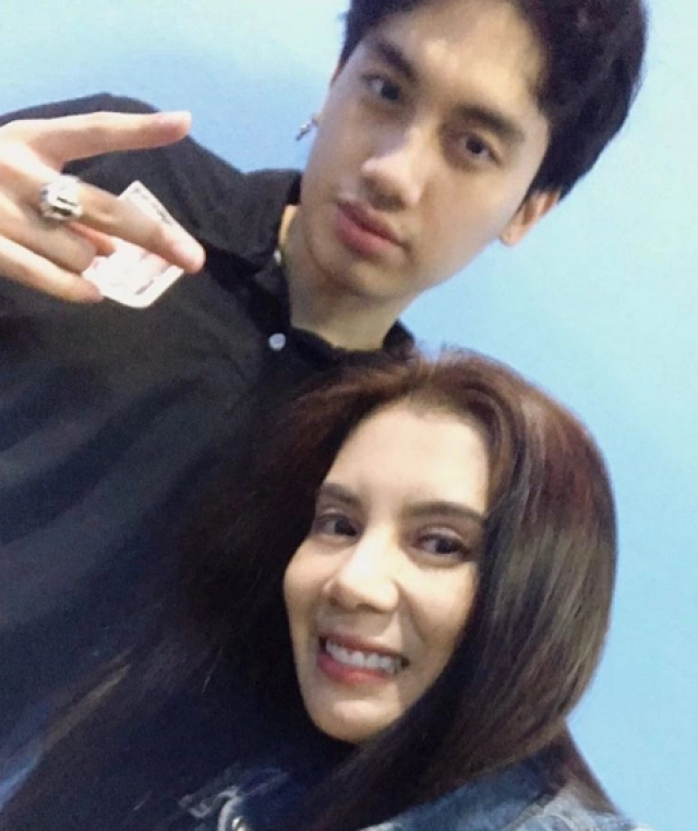 "กานต์-เสือ" รู้สึกสบายใจขึ้นหลัง "อีฟ แมกซิม"ออกจากบ้าน ยิ้มแย้มรับ "แซนวิช"เป็นครอบครัว