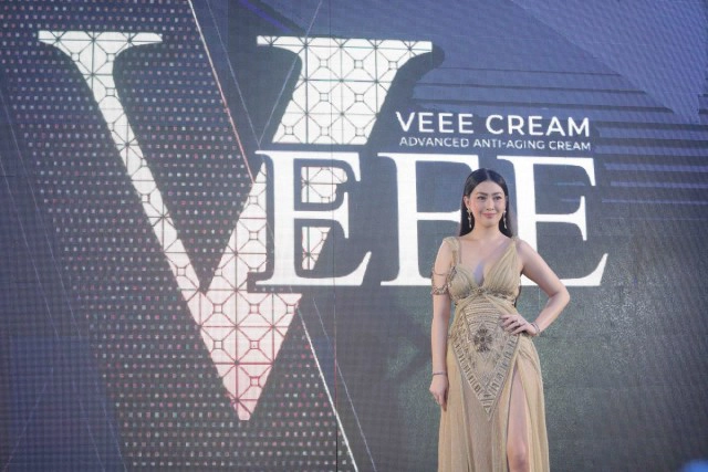 "กานต์-เสือ" รู้สึกสบายใจขึ้นหลัง "อีฟ แมกซิม"ออกจากบ้าน ยิ้มแย้มรับ "แซนวิช"เป็นครอบครัว