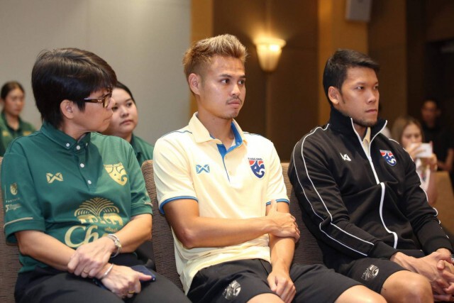"ช้าง" เชียร์ไม่เลิก หนุนช้างศึก 6 ล้านบาท บุกชนะอิเหนา 3-0 ลุยคัดบอลโลก 2022