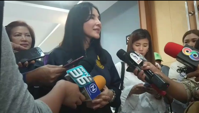 "มนัญญา" ยอมรับเข้ารพ.เพราะสามสารเคมี  ไม่ชัวร์ มติคกก.วัตถุอันตรายแบนหรือไม่ ขอทุกฝ่ายเปิดหน้าคุย