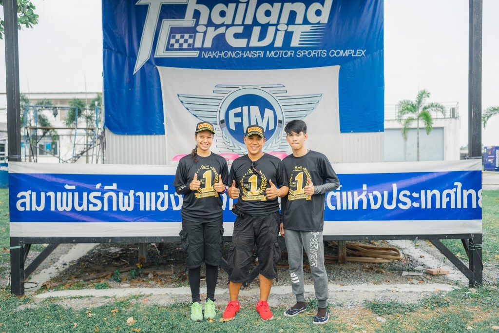 R2M Power Girls ส่ง2นักบิดดวลความเร็ว FIM ASIA CUP OF ROAD