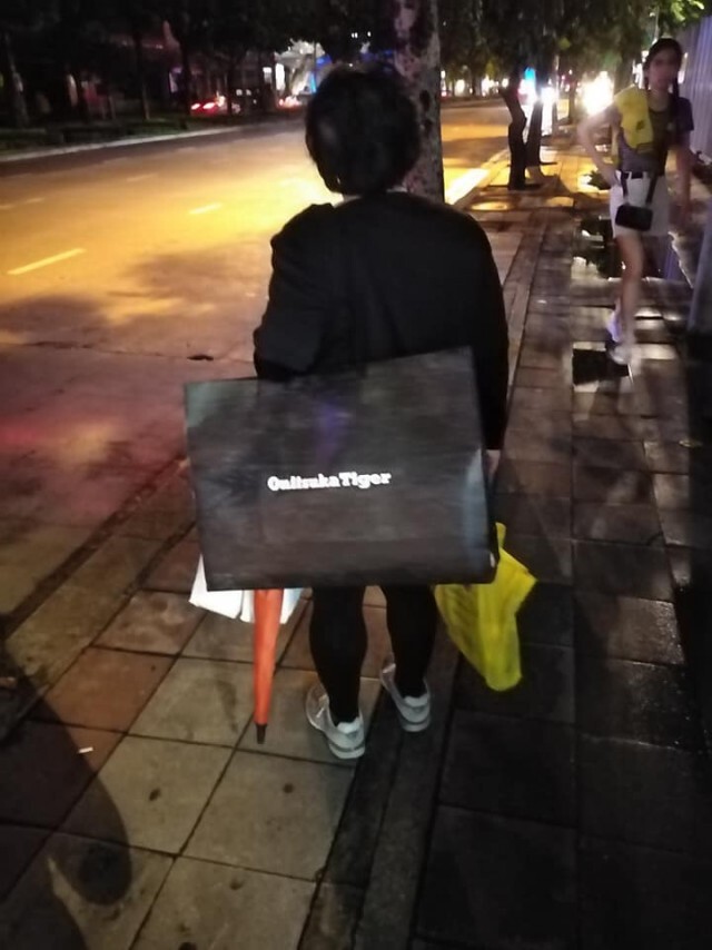 โชเชียลเตือนภัย! มนุษย์ป้ามิจฉาชีพทำเนียนขอเงินกลับบ้าน