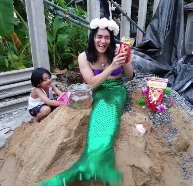 รีวิว "สินค้า" สไตล์ "แน็ก ชาลี" แบบไม่เหมือนใคร!