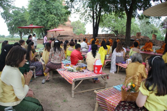 กลุ่มคนรักผ้าไทยโบราณ พลิกฟื้นกรุงศรีอยุธยา ให้กลับมามีชีวิต
