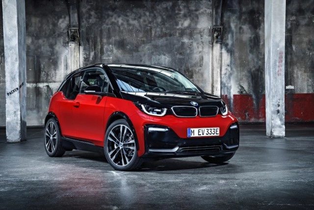 BMW i3s รถ EV ไฟฟ้า 100% ราคา 3.73 ล้าน จำกัดเพียง 7 คันเท่านั้น!