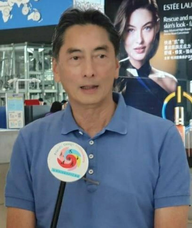 ทัวร์วัยเก๋า-มนุษย์ล้อจากเกาะฮ่องกง ชื่นชมเมืองไทยมีอารยสถาปัตย์