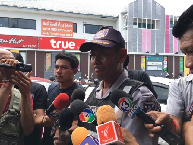 'คลิปวงจรปิด' นาทีคนร้ายชิงทองฯ ย่านวังหิน