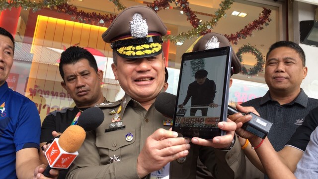 'ตั้งรางวัล' ล่าโจรชิงทองฯ ย่านวังหิน
