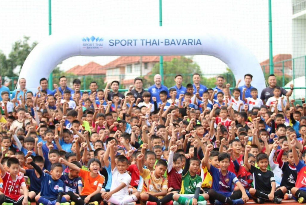 เยาวชนครึ่งพันแห่ทดสอบฝีเท้า STB Academy ปี 2