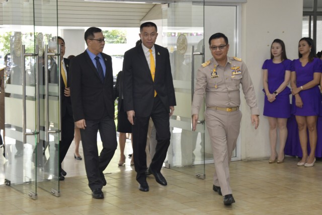 ศักดิ์สยามตรวจเยี่ยมศูนย์บริหารจัดการเดินรถระบบ GPS