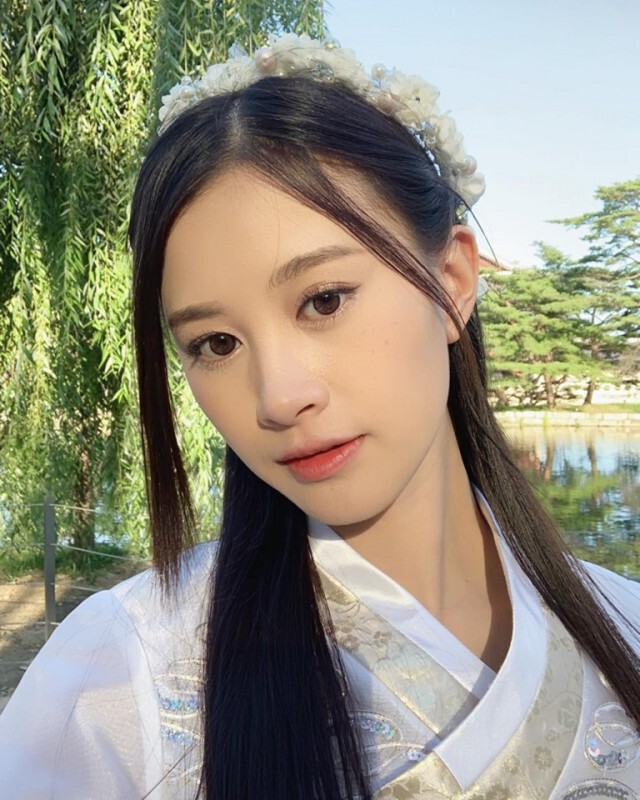 โอตะ ร่วมยินดี "ฝ้าย BNK48" เรียนจบแล้ว