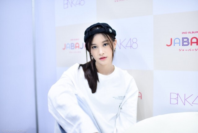โอตะ ร่วมยินดี "ฝ้าย BNK48" เรียนจบแล้ว