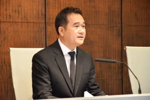 ลดภาษีนำเข้าแบรนด์เนม เหลือ 5%