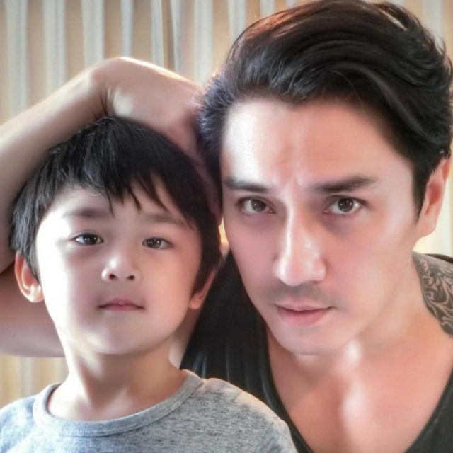 "เอ พศิน" เปิดใจสาเหตุเลิก "แตงกวา" เพราะทัศนคติ รับคุย สาวคนใหม่ ได้ 5 เดือน หลังหย่าอดีตภรรยา